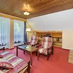 Martin & Kristyna Hotel