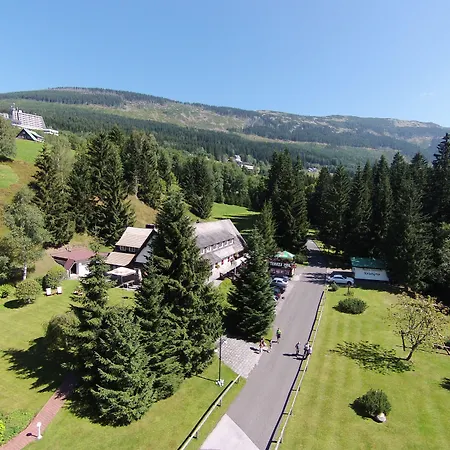 Martin & Kristyna Hotel
