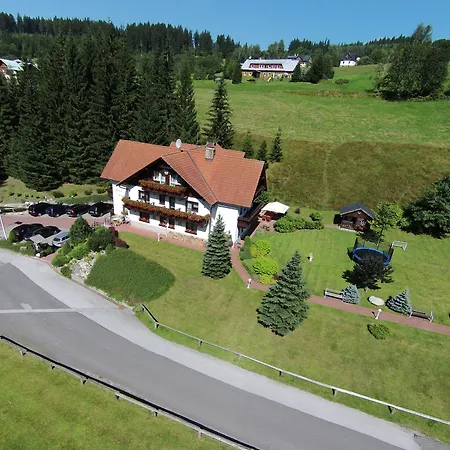 Martin & Kristyna Hotel Špindlerŭv Mlýn