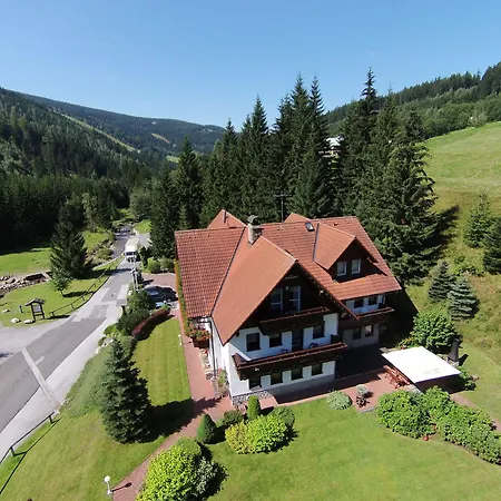 Martin & Kristyna Hotel 3*
