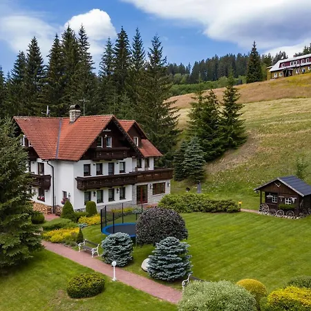 Martin & Kristyna Hotel