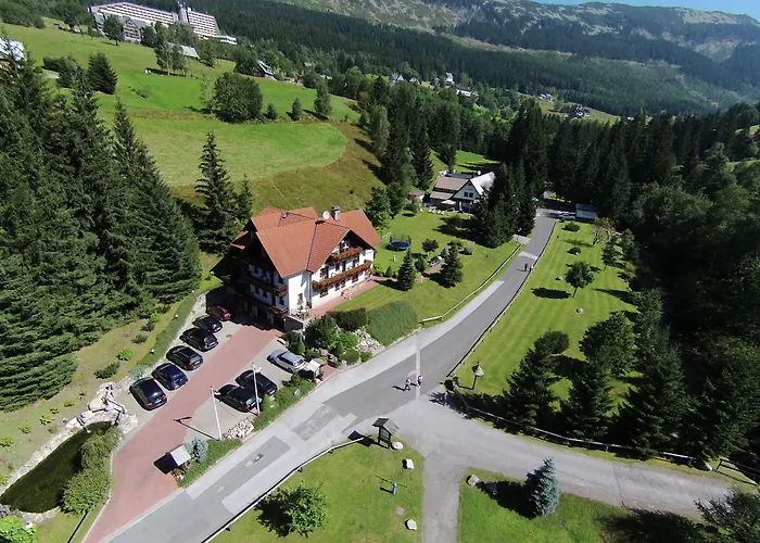 Martin & Kristyna Spindleruv Mlyn