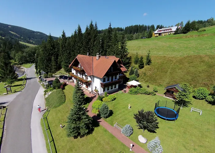 Martin & Kristyna Hotel 3*