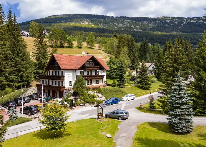 Martin & Kristyna Spindleruv Mlyn